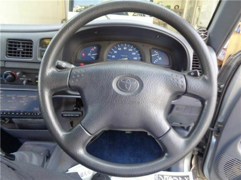 HILUX
