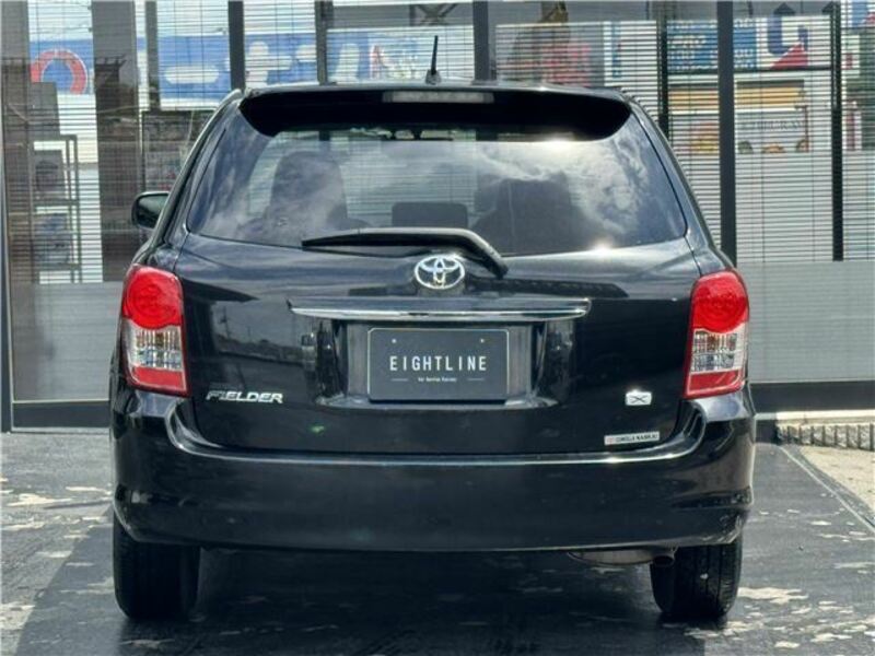 COROLLA FIELDER