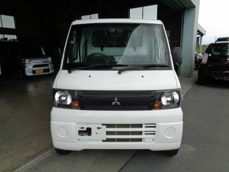 MITSUBISHI MINICAB TRUCK