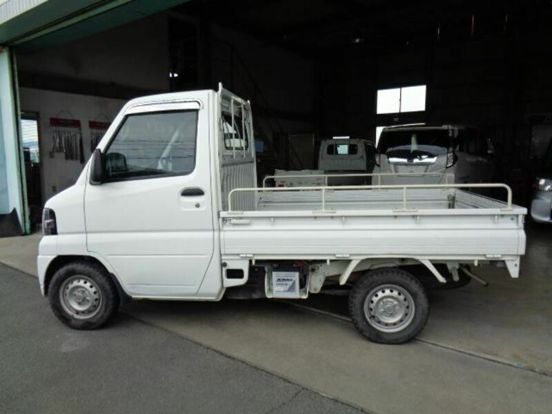 MINICAB TRUCK