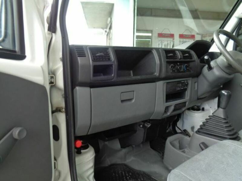 MINICAB TRUCK
