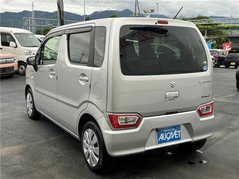 WAGON R