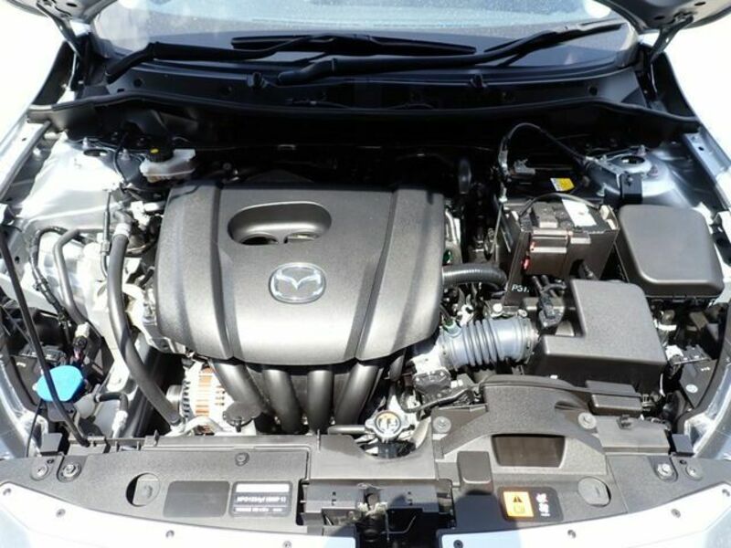 MAZDA2