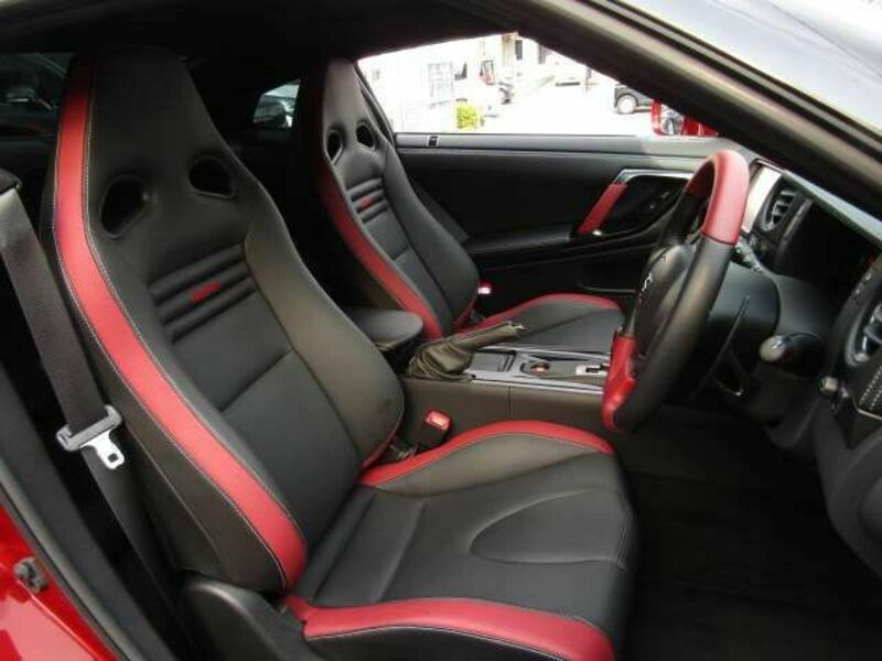 GT-R