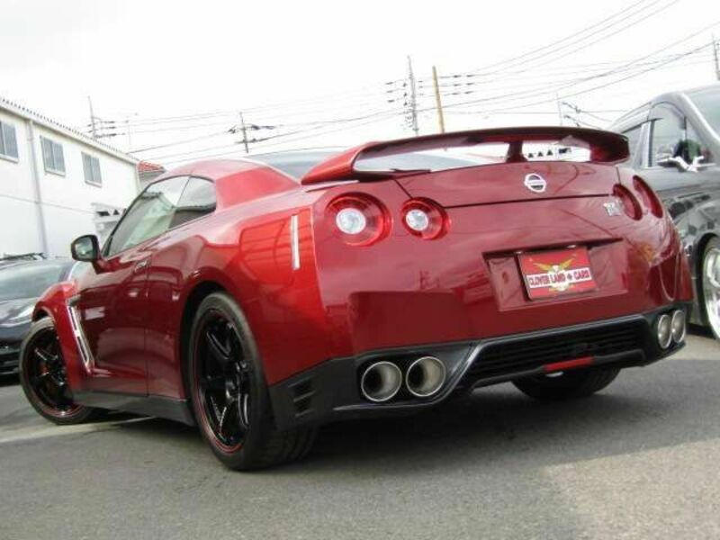 GT-R
