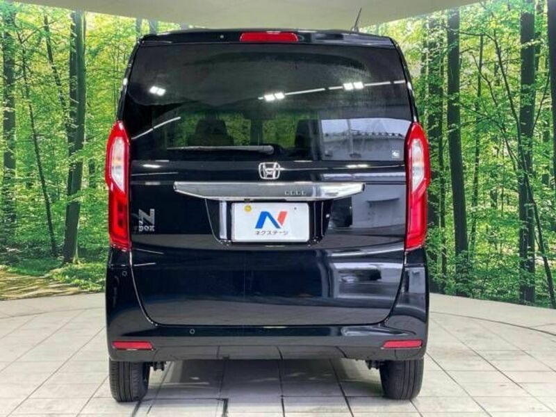 N BOX