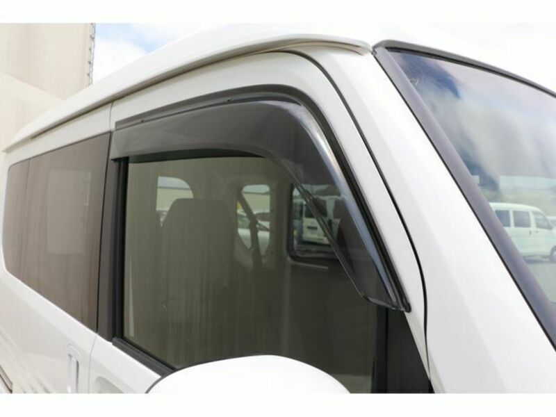 N-VAN-23