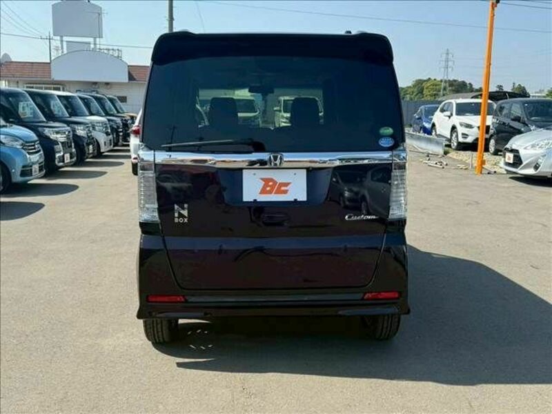 N BOX CUSTOM