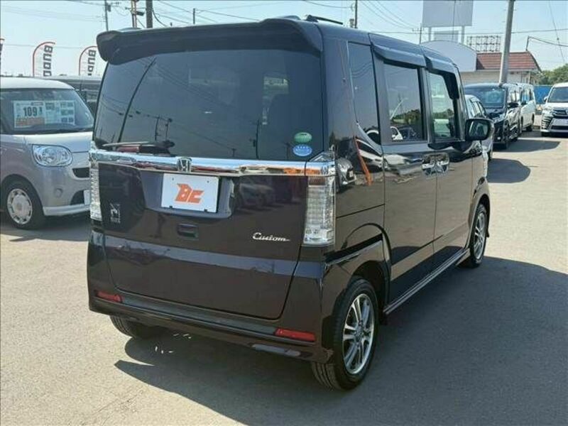 N BOX CUSTOM
