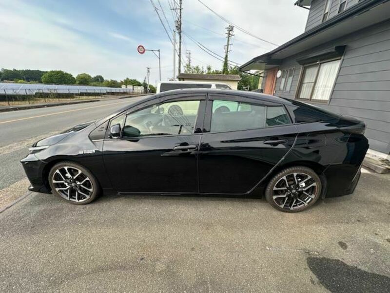 PRIUS PHV