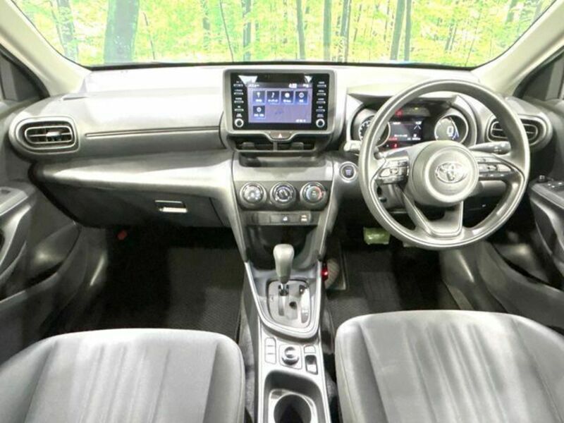 YARIS CROSS