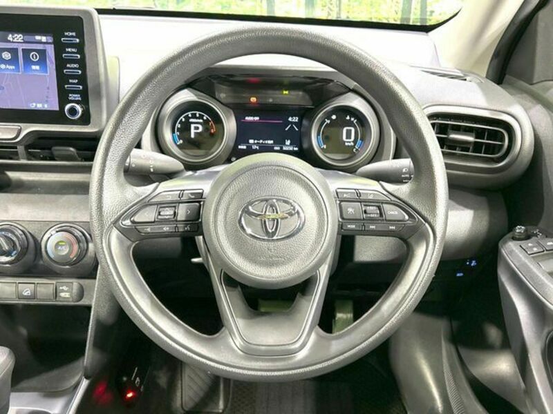 YARIS CROSS