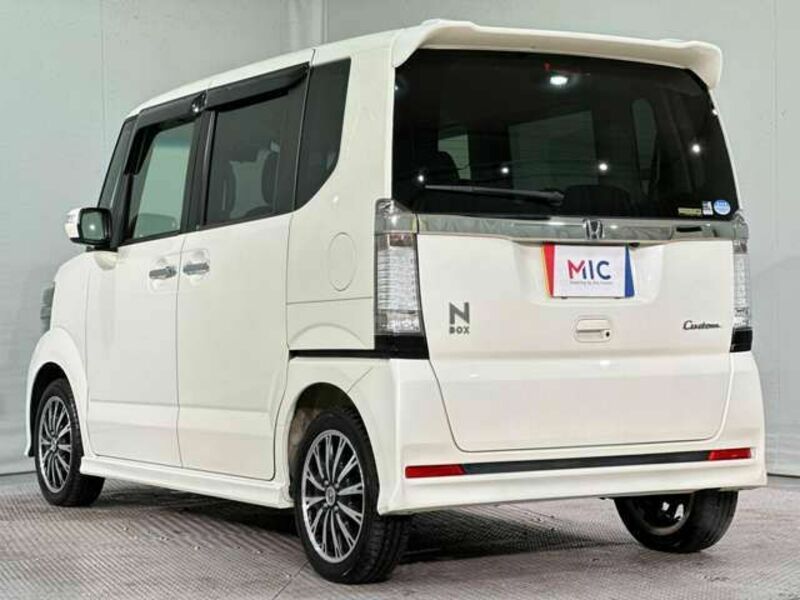 N BOX CUSTOM-6