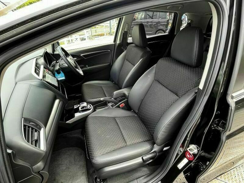 FIT HYBRID
