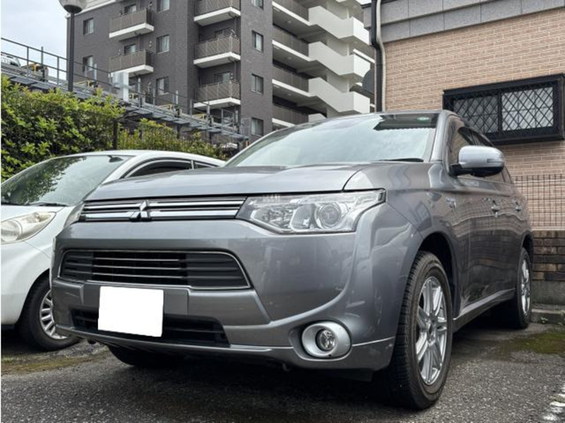 MITSUBISHI OUTLANDER PHEV
