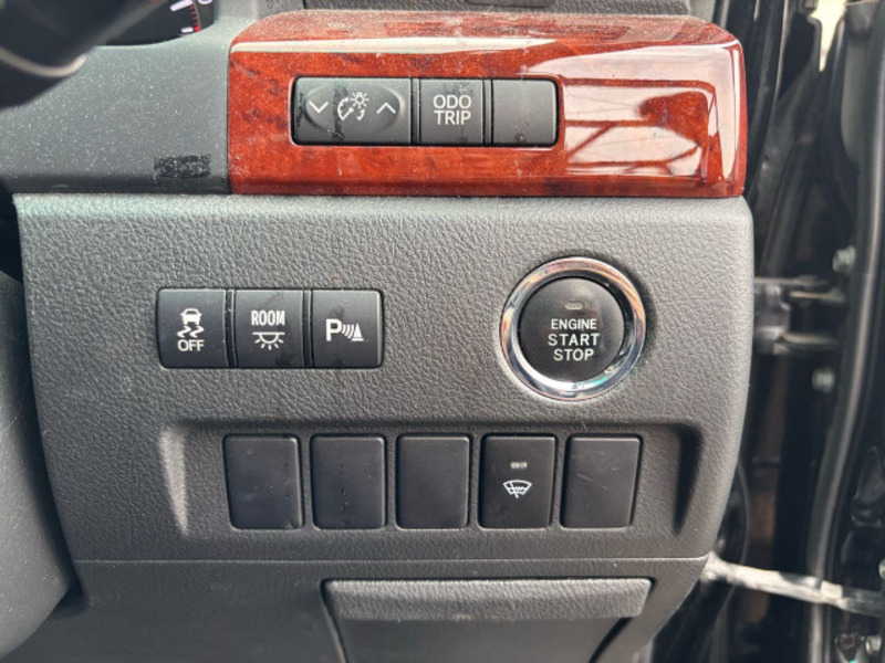 VELLFIRE-16