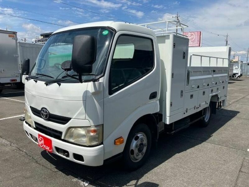 TOYOTA DYNA