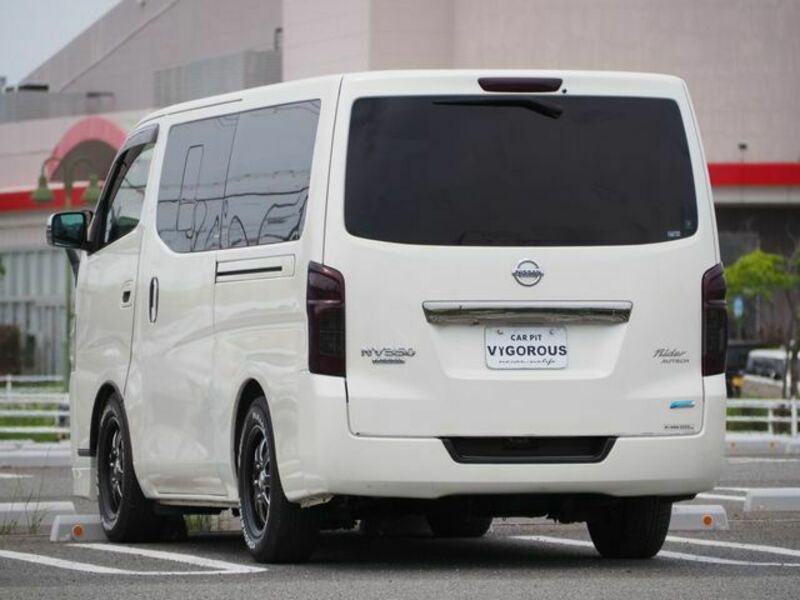 NV350 CARAVAN