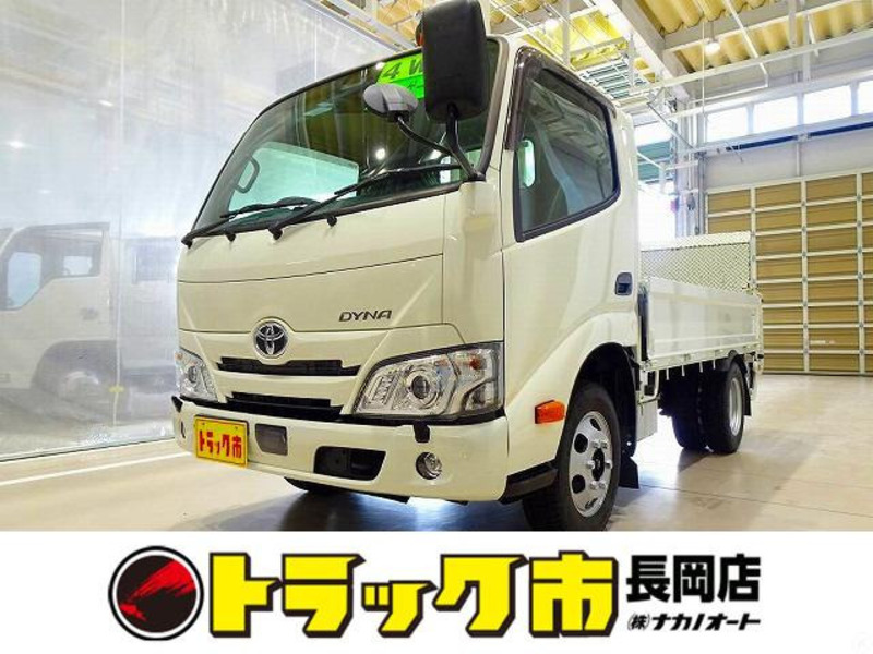 TOYOTA DYNA