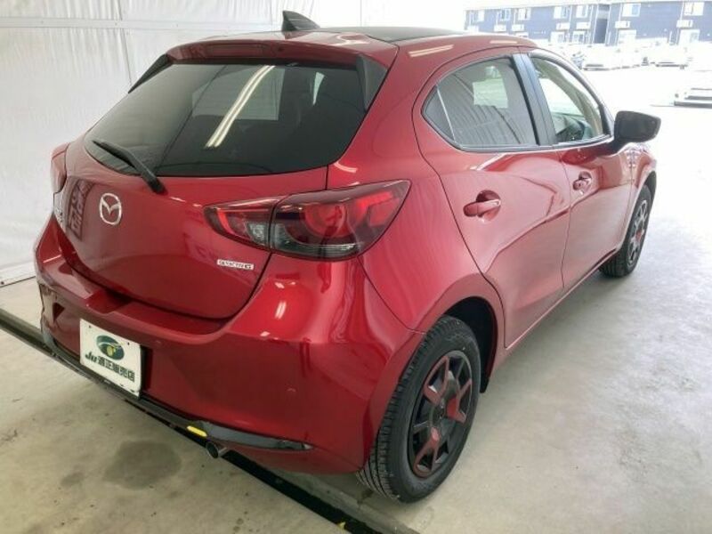 MAZDA2