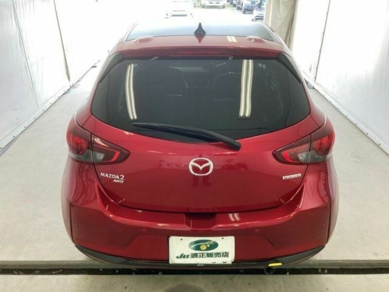 MAZDA2