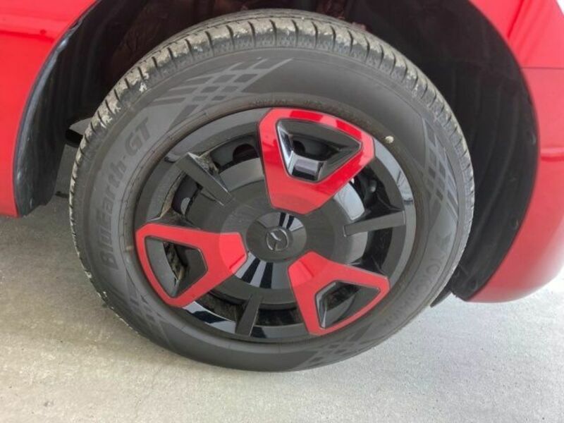 MAZDA2