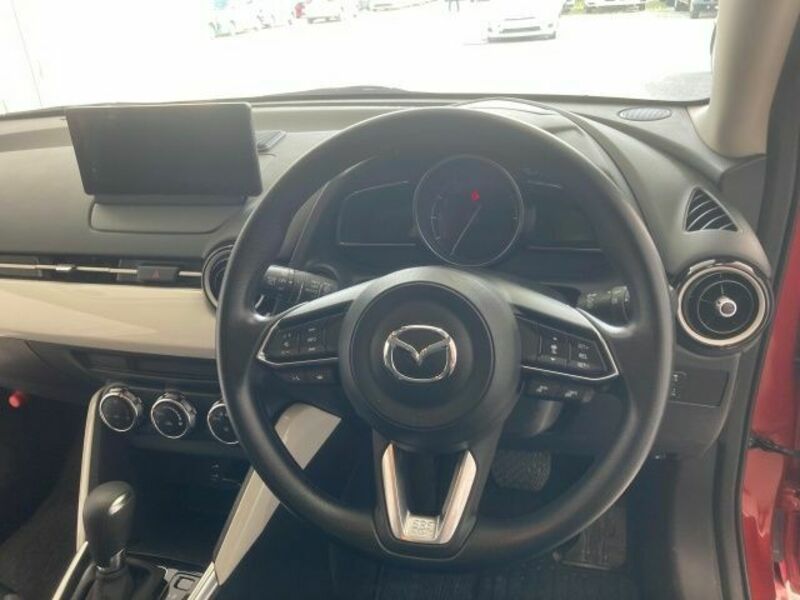 MAZDA2