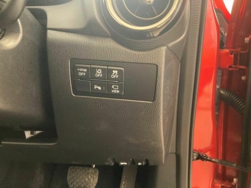 MAZDA2
