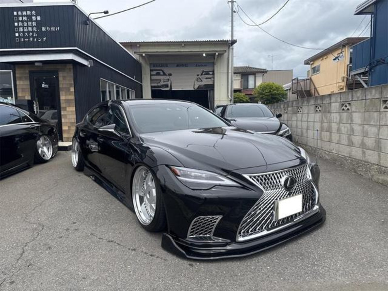 LEXUS LS