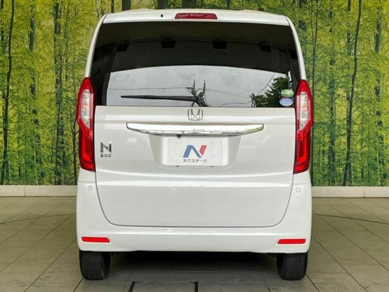 N BOX