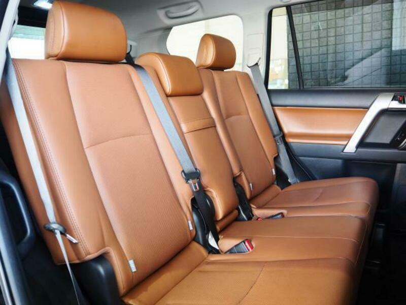 LAND CRUISER PRADO-6