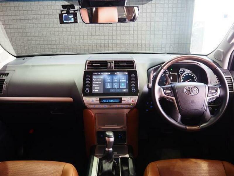 LAND CRUISER PRADO-2