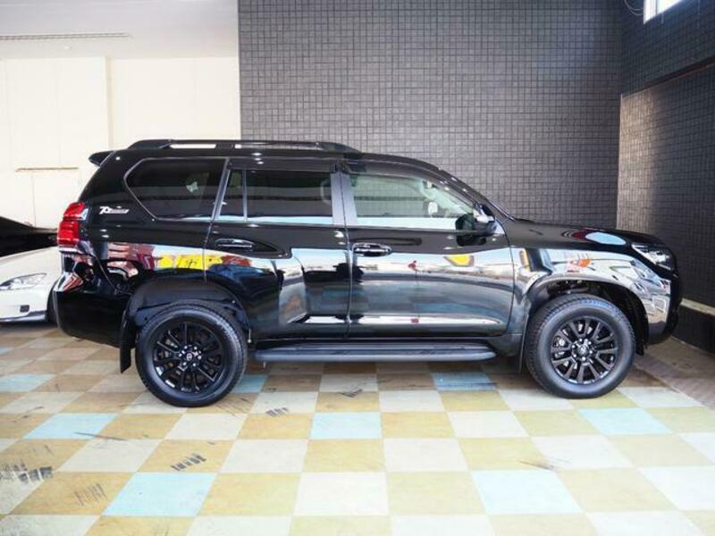 LAND CRUISER PRADO-3