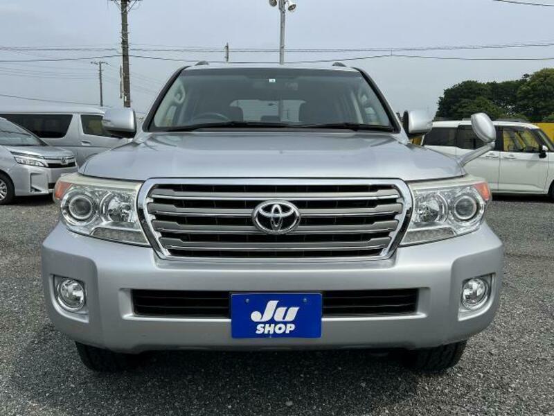 LAND CRUISER