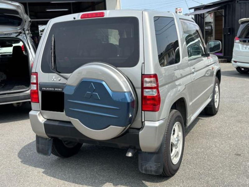 PAJERO MINI
