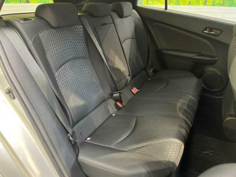 PRIUS-8