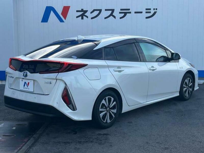 PRIUS PHV