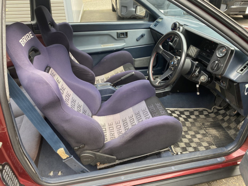 COROLLA LEVIN