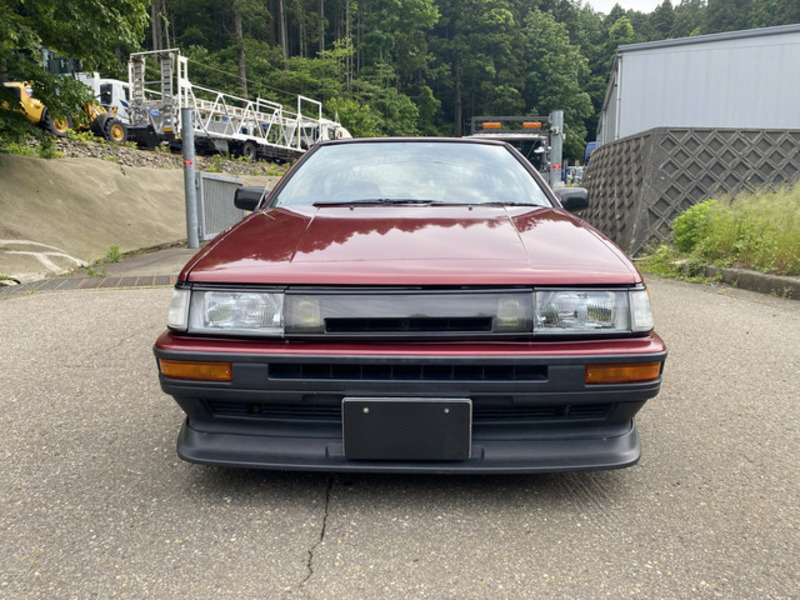 COROLLA LEVIN