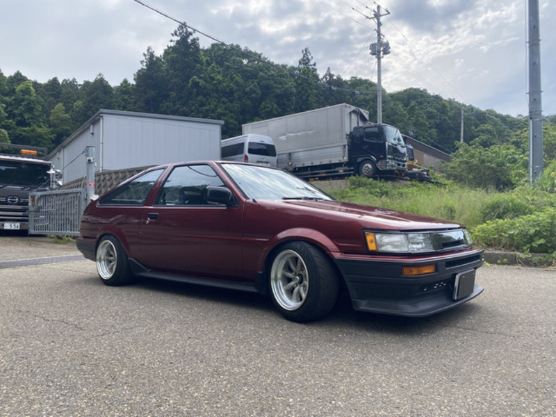 COROLLA LEVIN