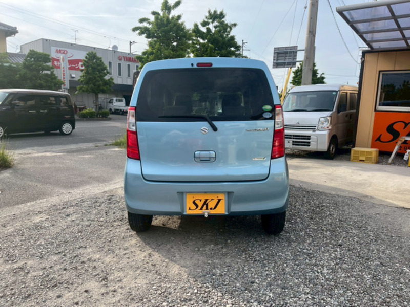 WAGON R-10