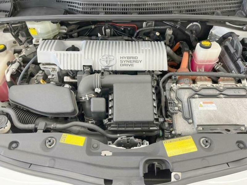 PRIUS-17