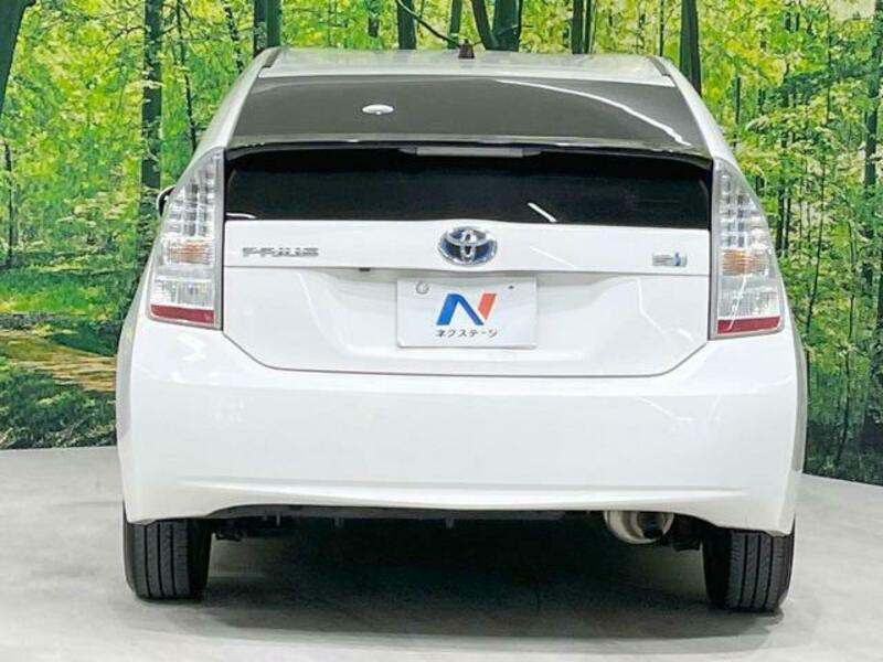 PRIUS-14