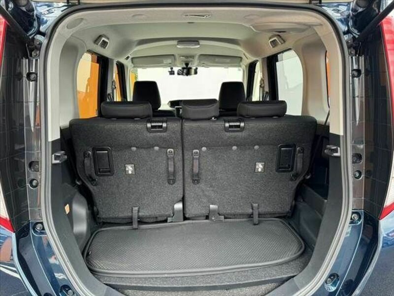 ROOMY