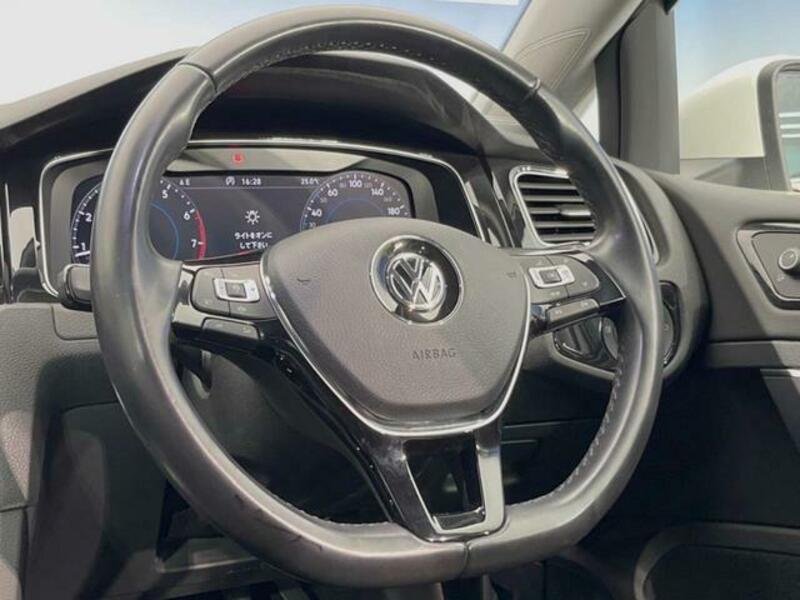 GOLF VARIANT