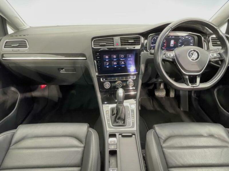 GOLF VARIANT
