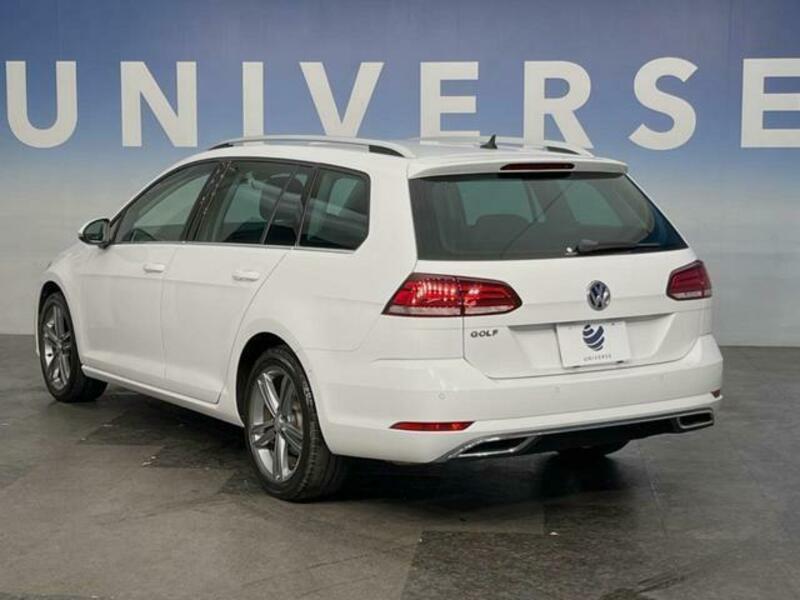 GOLF VARIANT