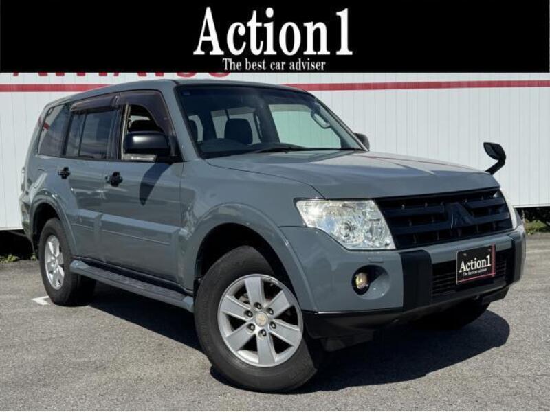 MITSUBISHI PAJERO