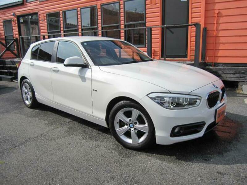 BMW 1 SERIES