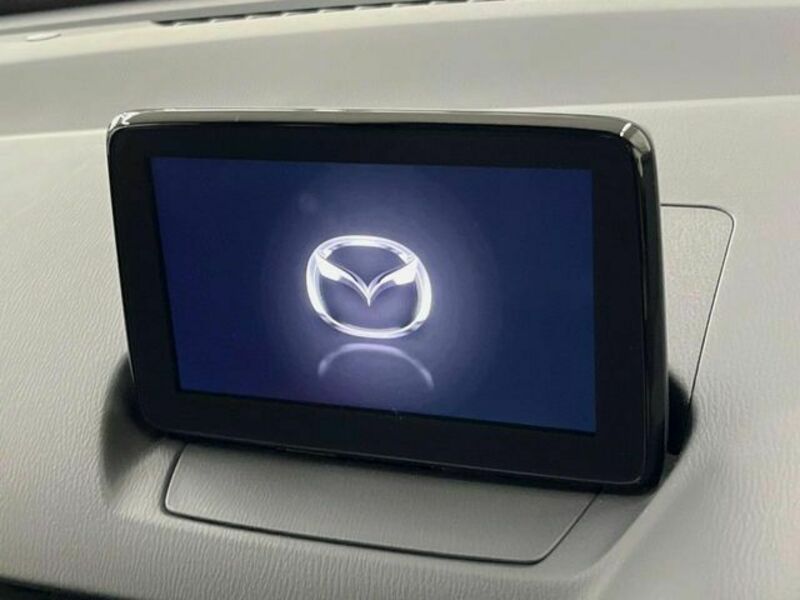 MAZDA2